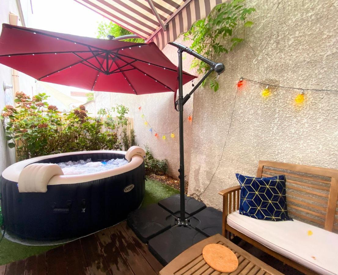 Magnifique Villa Avec Jacuzzi Au Pied Du Stade Saint-Denis  Kültér fotó