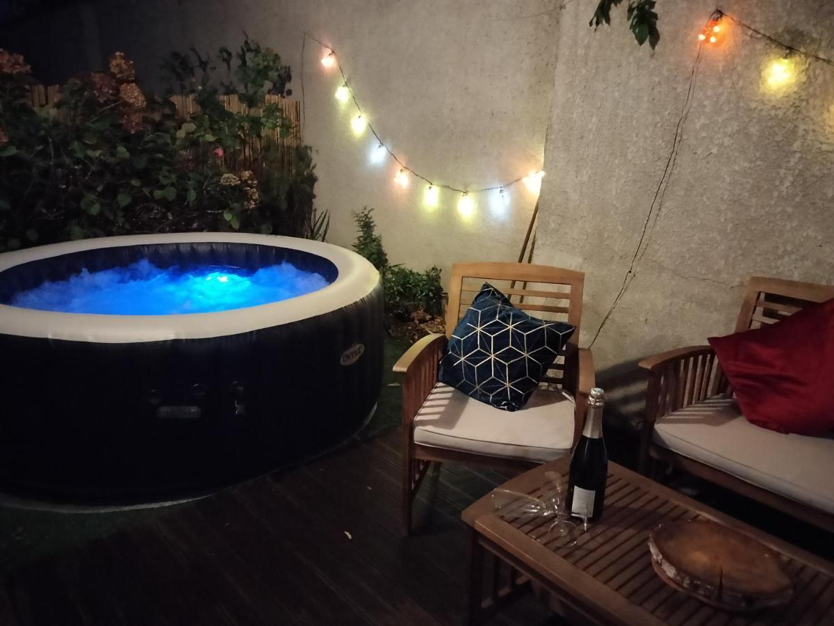 Magnifique Villa Avec Jacuzzi Au Pied Du Stade Saint-Denis  Kültér fotó